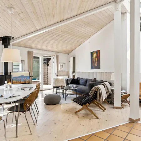 Magh - 400m From The Sea By Interhome *